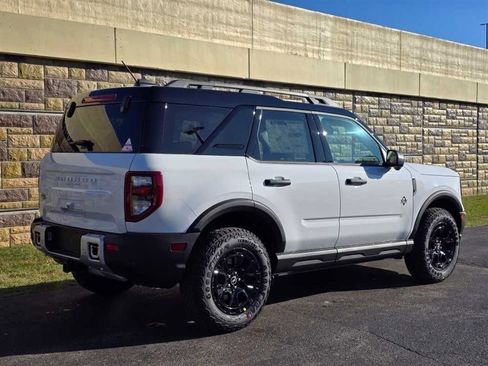 New 2025 Ford Bronco Sport Outer Banks w/ Sasquatch Outer Banks Package AWD/4WD image 9