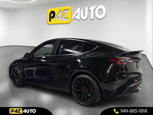 Used 2022 Tesla Model Y Performance image 3