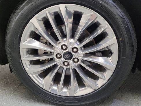 Used 2020 Ford Edge Titanium w/ Equipment Group 301A AWD/4WD image 31
