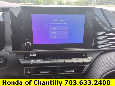 Used 2026 Toyota Camry SE FWD image 13