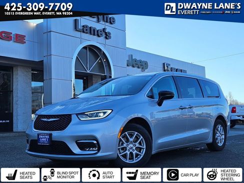 Used 2024 Chrysler Pacifica Touring-L image 1