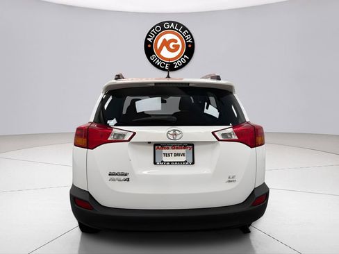 Used 2013 Toyota RAV4 LE AWD/4WD image 4