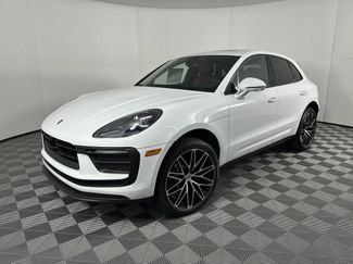 Certified 2025 Porsche Macan video 1