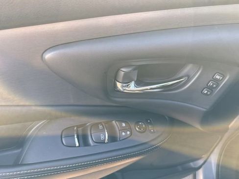 Used 2021 Nissan Murano SL image 10