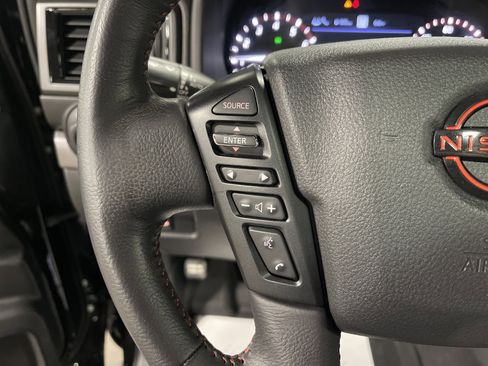 Used 2024 Nissan Titan PRO-4X w/ Pro-4x Convenience Package image 20