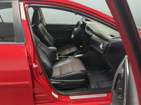 Used 2017 Toyota Corolla SE w/ Body Protection Package FWD image 20
