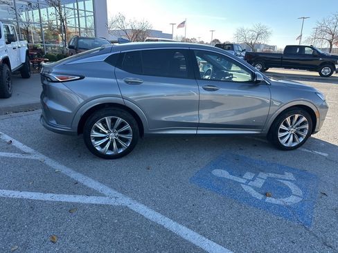 Used 2024 Buick Envista Avenir image 31