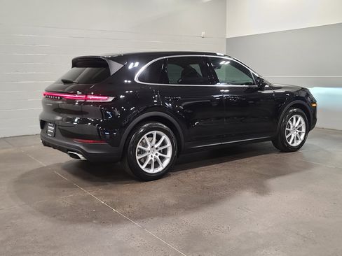 New 2026 Porsche Cayenne image 7