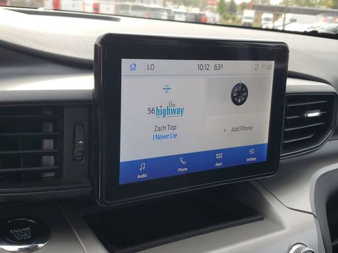 Used 2022 Ford Explorer XLT image 22