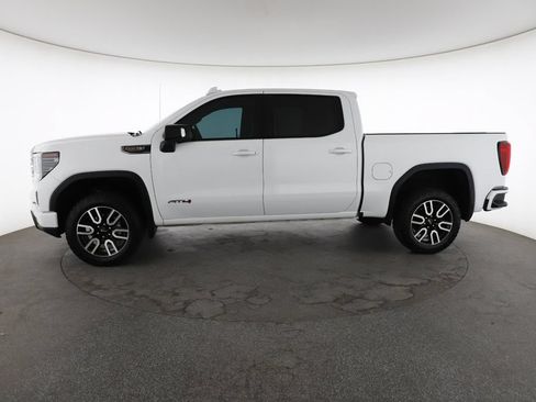 Used 2024 GMC Sierra 1500 AT4 w/ Technology Package AWD/4WD image 7