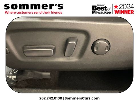 Used 2014 Toyota Highlander XLE image 10