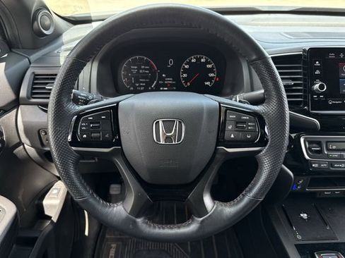 Used 2024 Honda Ridgeline Black Edition image 13