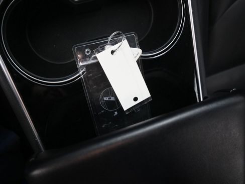 Used 2017 Tesla Model 3 Long Range image 12