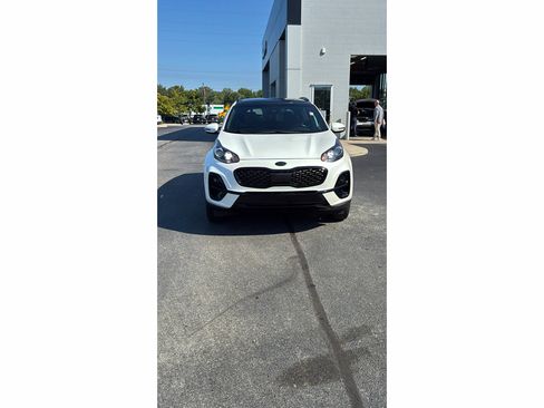 Used 2021 Kia Sportage S w/ S AWD Premium Package image 4