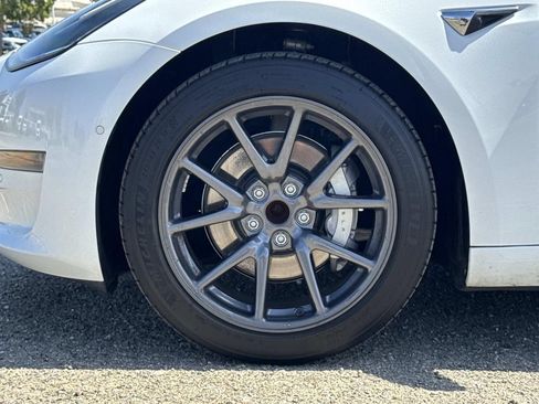 Used 2018 Tesla Model 3 Long Range RWD image 30