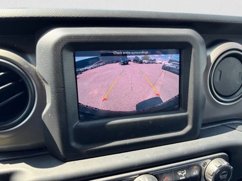 Used 2021 Jeep Wrangler Unlimited Sport image 14