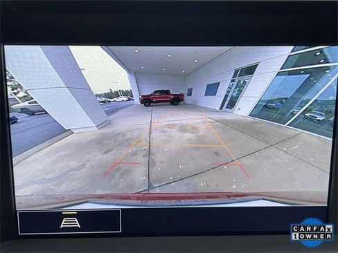 Used 2023 GMC Terrain SLT w/ Elevation Edition image 30