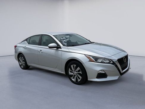 Used 2020 Nissan Altima 2.5 S FWD image 7
