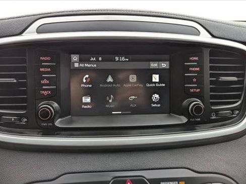 Used 2020 Kia Sorento LX FWD image 26