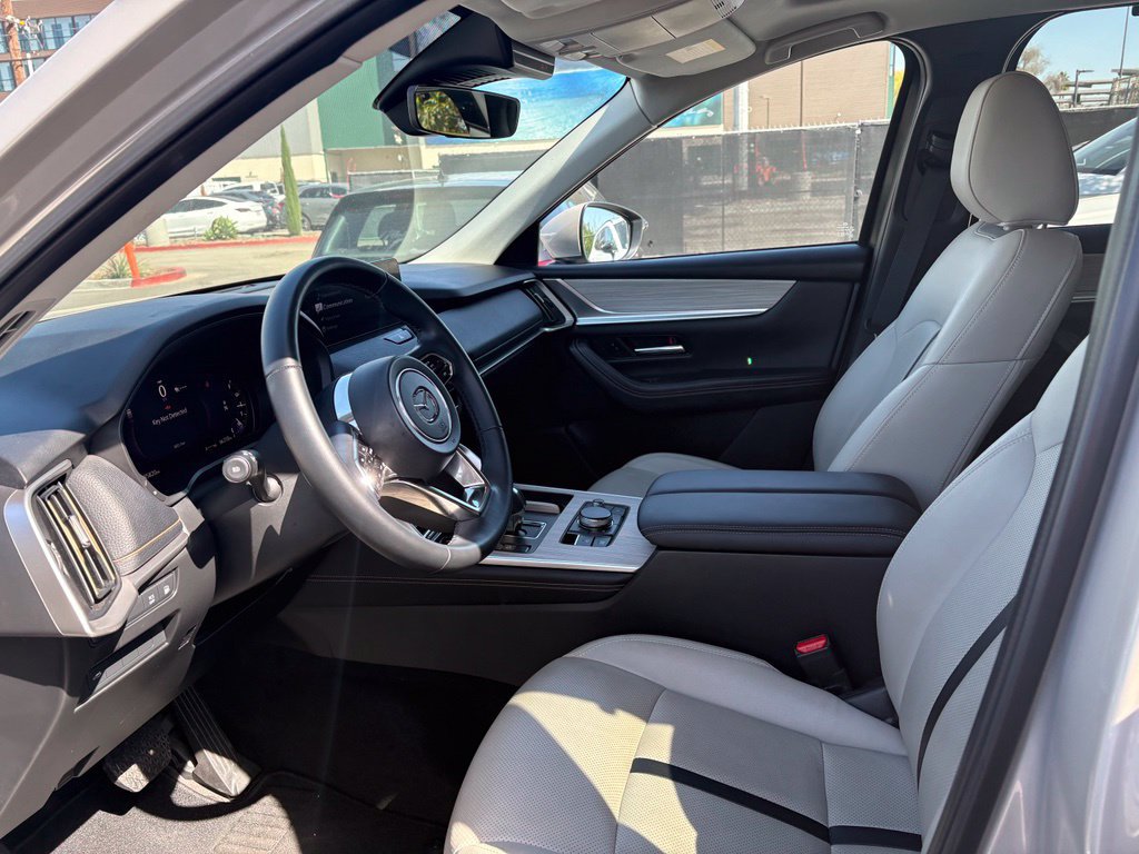 Used 2024 MAZDA CX-90 Plug-In Hybrid w/ Preferred AWD/4WD image 10