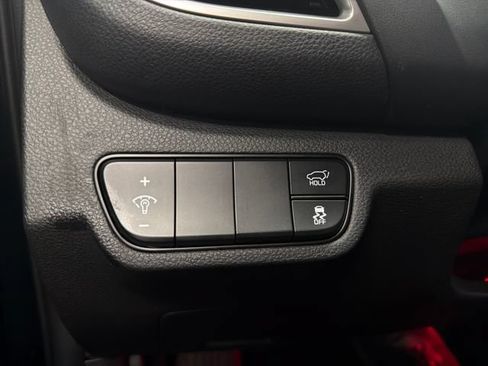 Certified 2024 Kia Seltos SX w/ SX Sunroof Package AWD/4WD image 27