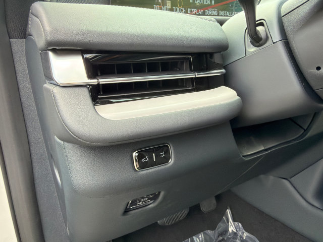 New 2027 Lincoln Navigator L Reserve w/ Jet Appearance Package RWD image 37