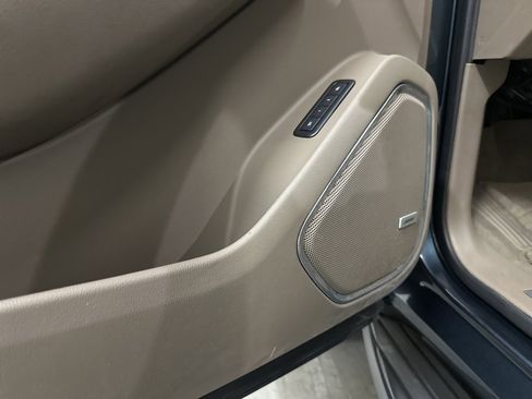 Used 2020 Chevrolet Tahoe LT image 43