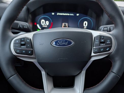 New 2026 Ford Explorer Active w/ Active Comfort Package image 25