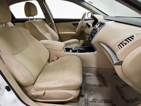 Used 2014 Nissan Altima 2.5 S image 17