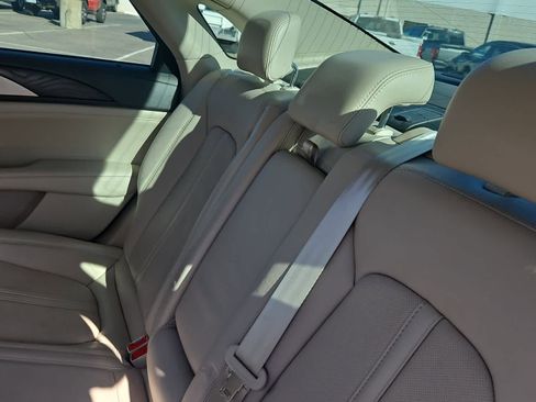 Used 2019 Lincoln MKZ Reserve image 12