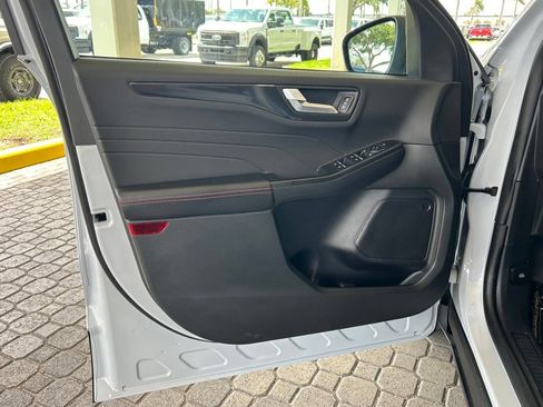 Certified 2026 Ford Escape ST-Line FWD image 34