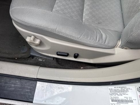 Used 2012 Ford Fusion SE FWD image 11