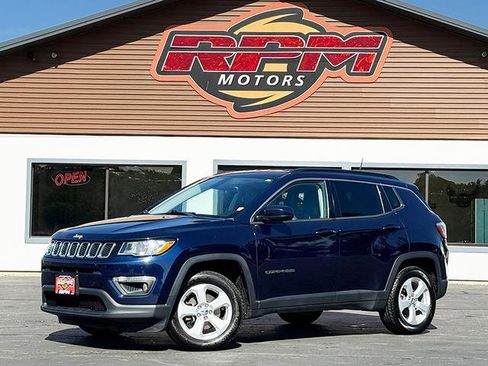 Used 2017 Jeep Compass Latitude AWD/4WD image 3