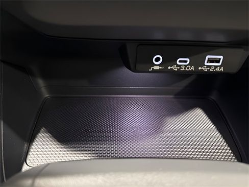 Certified 2025 Subaru Crosstrek 2.0i Premium image 21