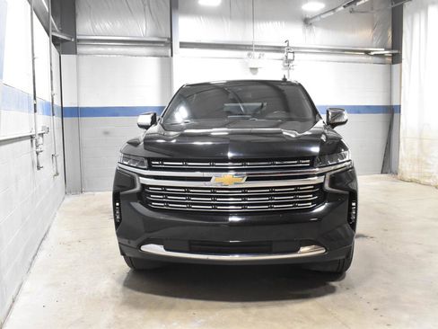Used 2023 Chevrolet Suburban Premier AWD/4WD image 29