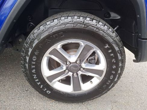 Used 2020 Jeep Wrangler Unlimited Sahara image 8