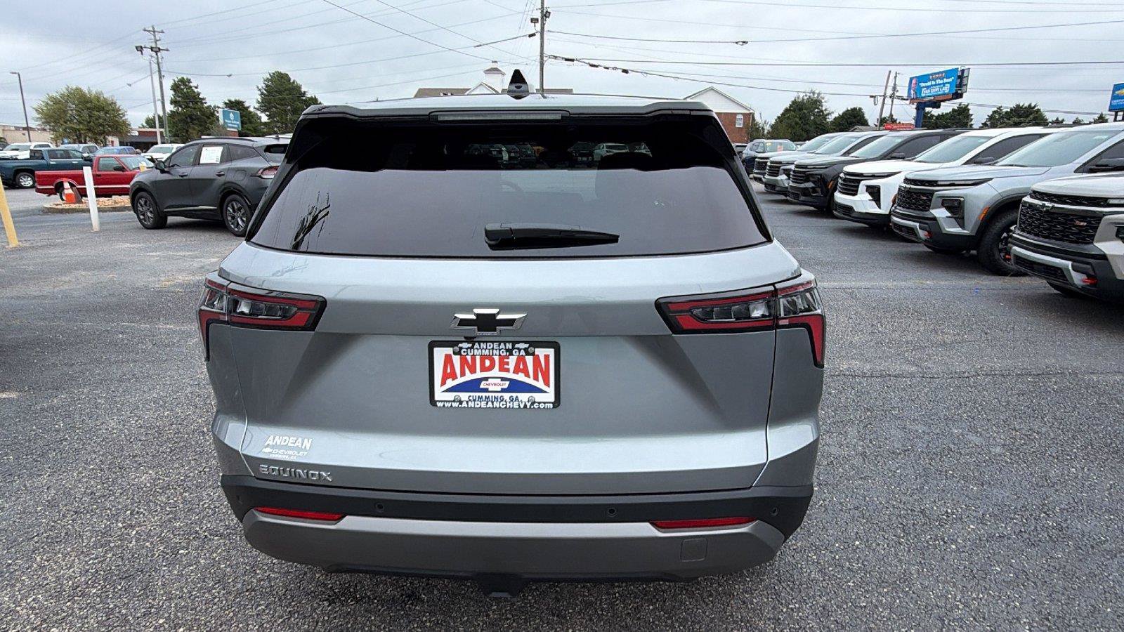 New 2027 Chevrolet Equinox LT w/ Convenience Package II FWD image 9