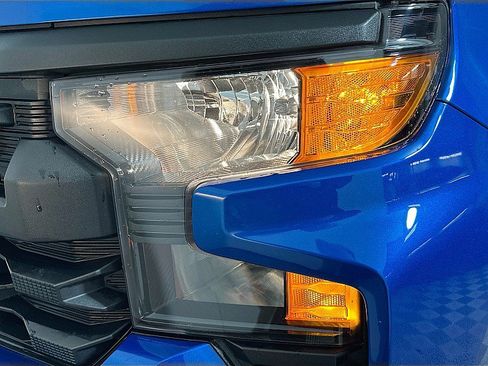 Used 2022 Chevrolet Silverado 1500 Custom image 23