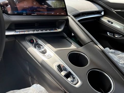 New 2027 Chevrolet Corvette Stingray Coupe RWD image 23
