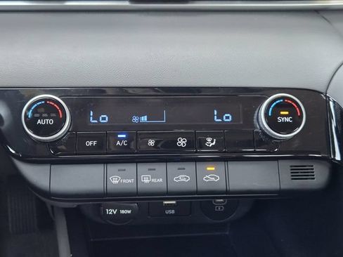 Certified 2025 Hyundai Elantra Hybrid FWD image 12