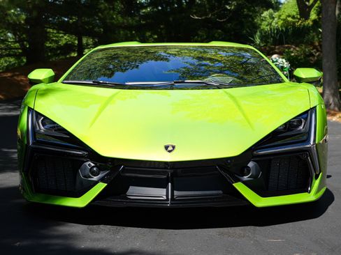 Used 2025 Lamborghini Revuelto AWD/4WD image 3