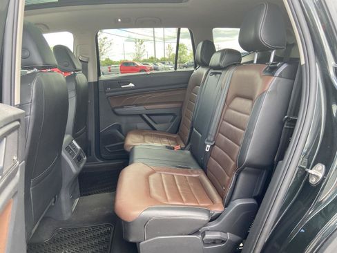 Used 2021 Volkswagen Atlas SEL Premium AWD/4WD image 18