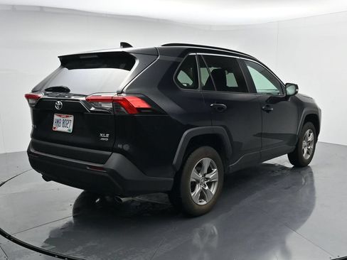 Used 2024 Toyota RAV4 XLE AWD/4WD image 7