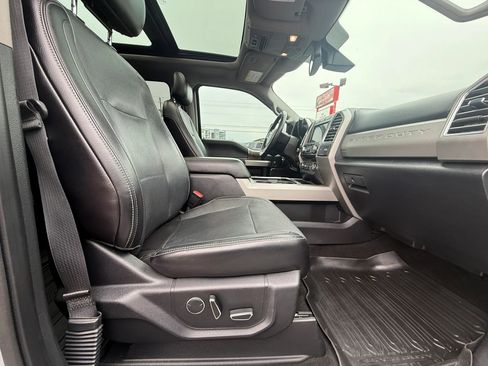 Used 2017 Ford F350 Lariat w/ Lariat Ultimate Package image 18