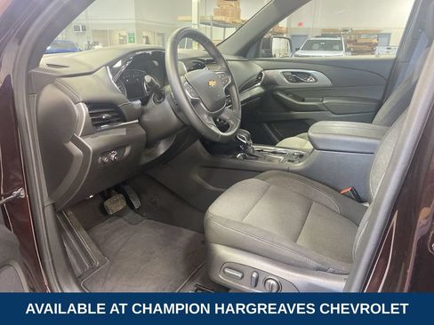Certified 2023 Chevrolet Traverse LT FWD image 13
