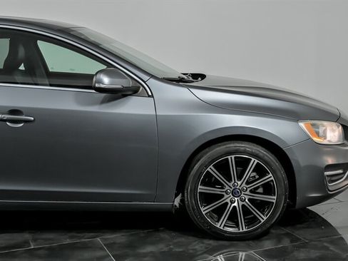 Used 2018 Volvo S60 T5 Inscription FWD image 12