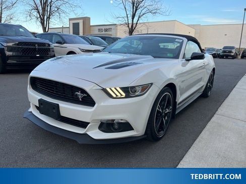 Used 2017 Ford Mustang GT Premium w/ Equipment Group 401A image 12