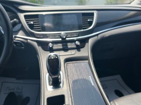 Used 2018 Buick LaCrosse Essence image 19