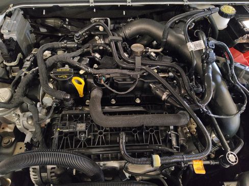Used 2019 Ford Fusion SE FWD image 30