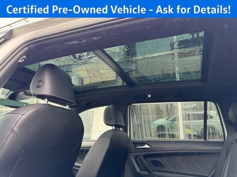 Certified 2023 Volkswagen Tiguan SE R-Line AWD/4WD image 17